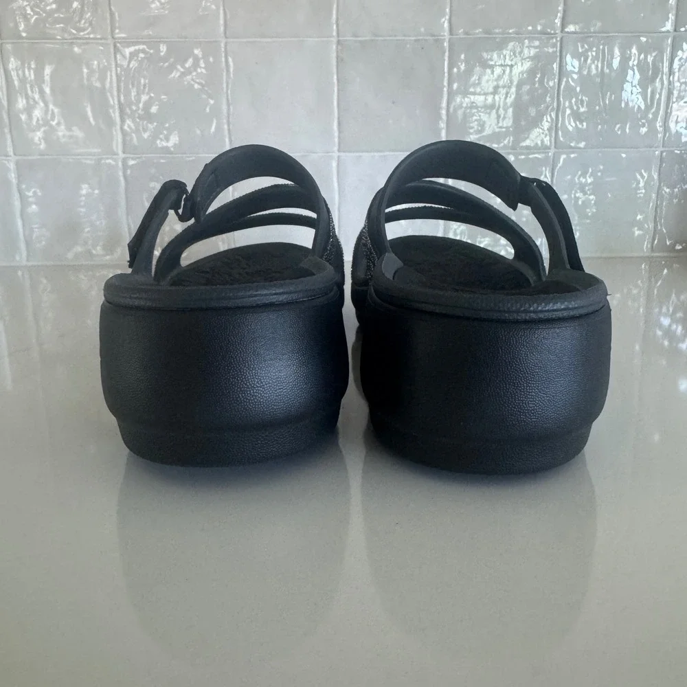Skechers Foamies Arch Fit Footsteps Sandals Women 11 Black Rhinestone NEW